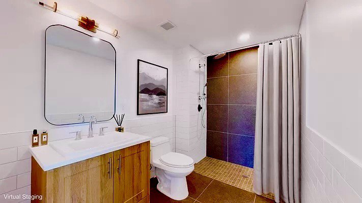 493 Myrtle Ave - Bathroom